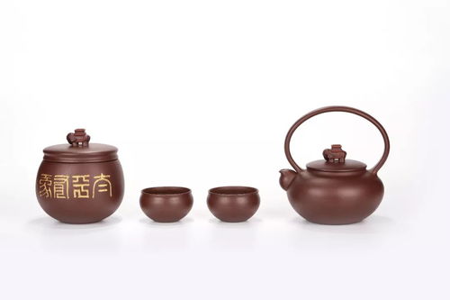 鮑青 壺藝華章 中國(guó)陶瓷藝術(shù)大師張紅華師徒紫砂作品展